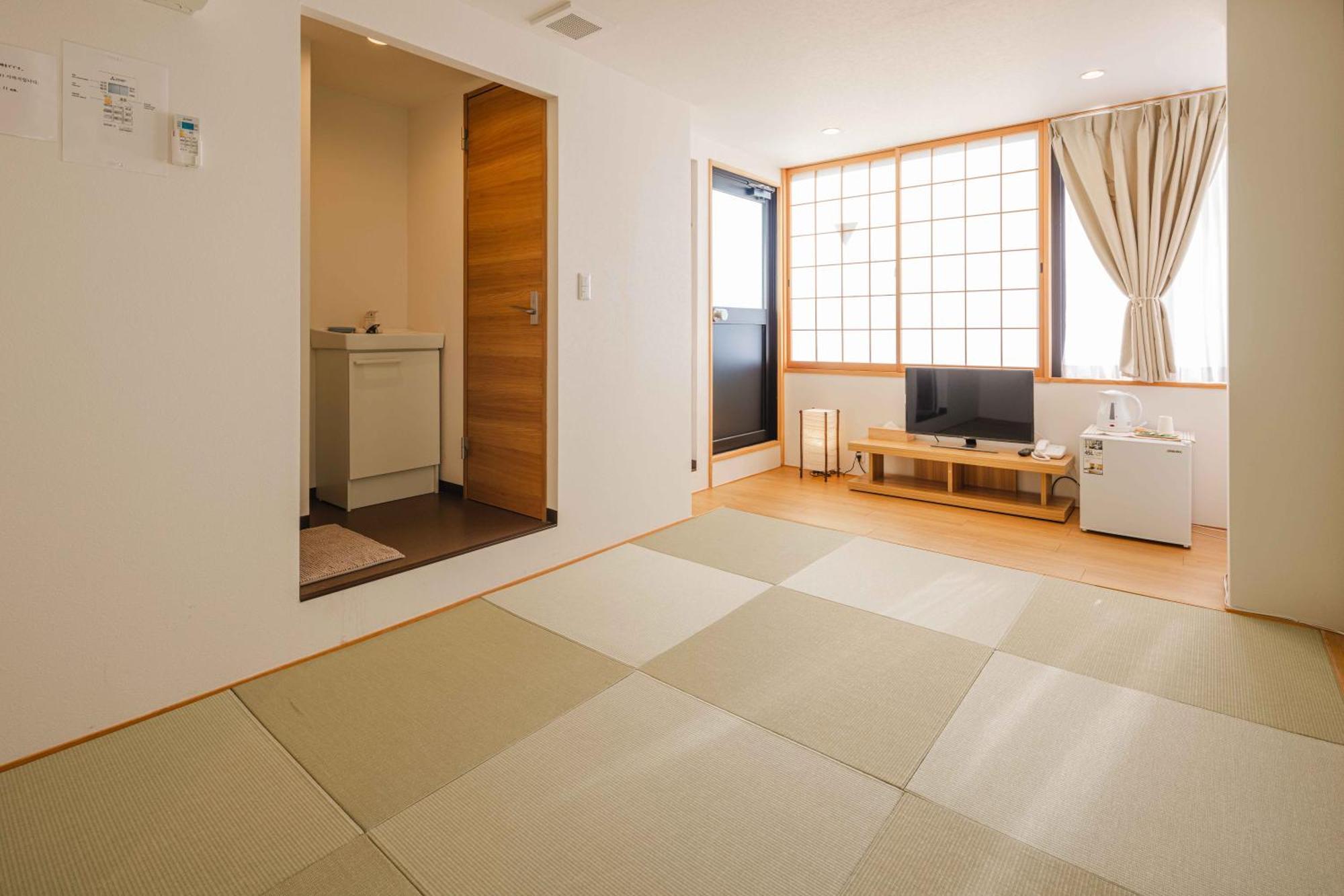 Miro Hotel Momodanikoen-Mae Ōsaka Zimmer foto